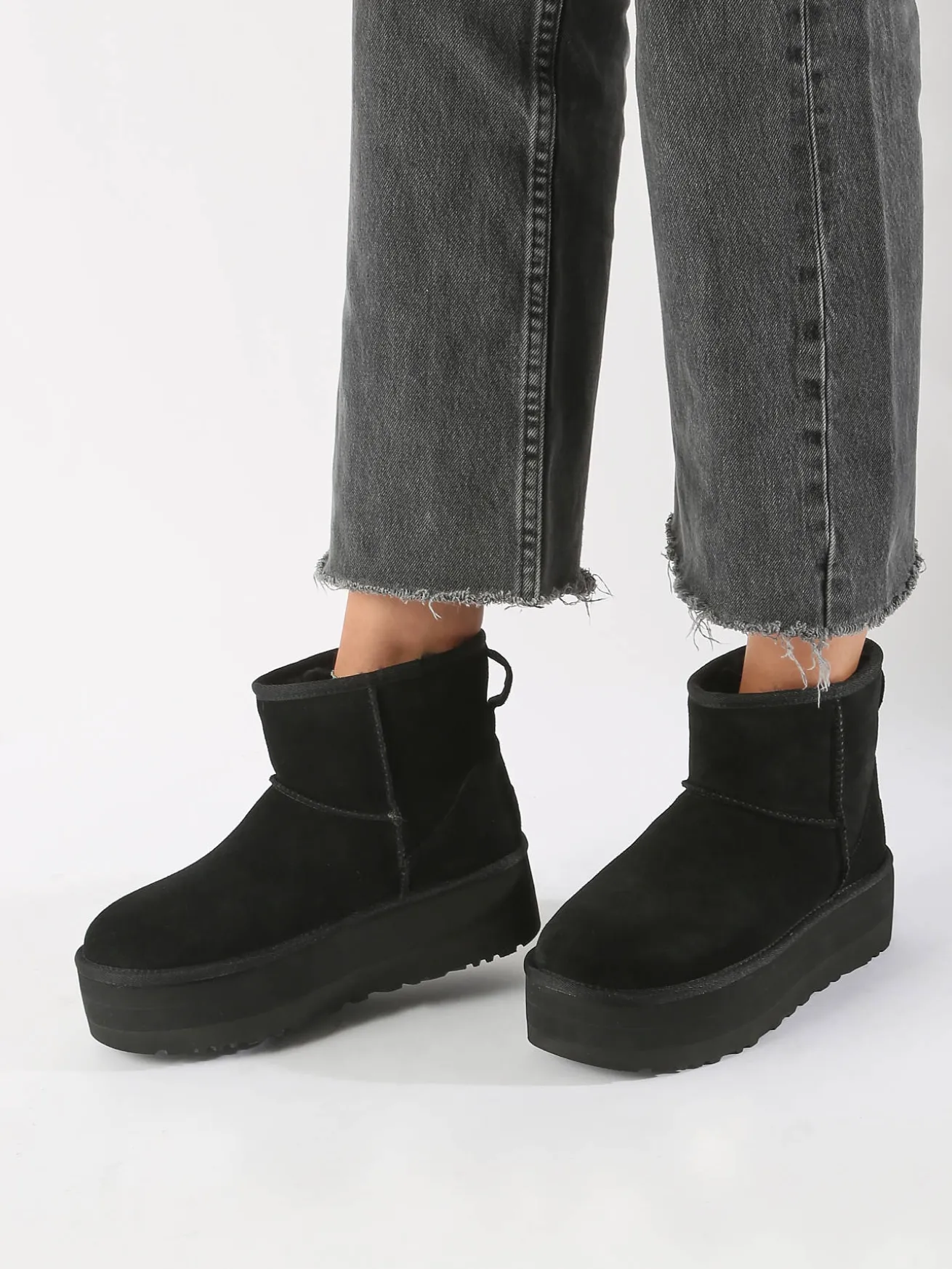 Boots Classic Mini Platform en cuir UGG