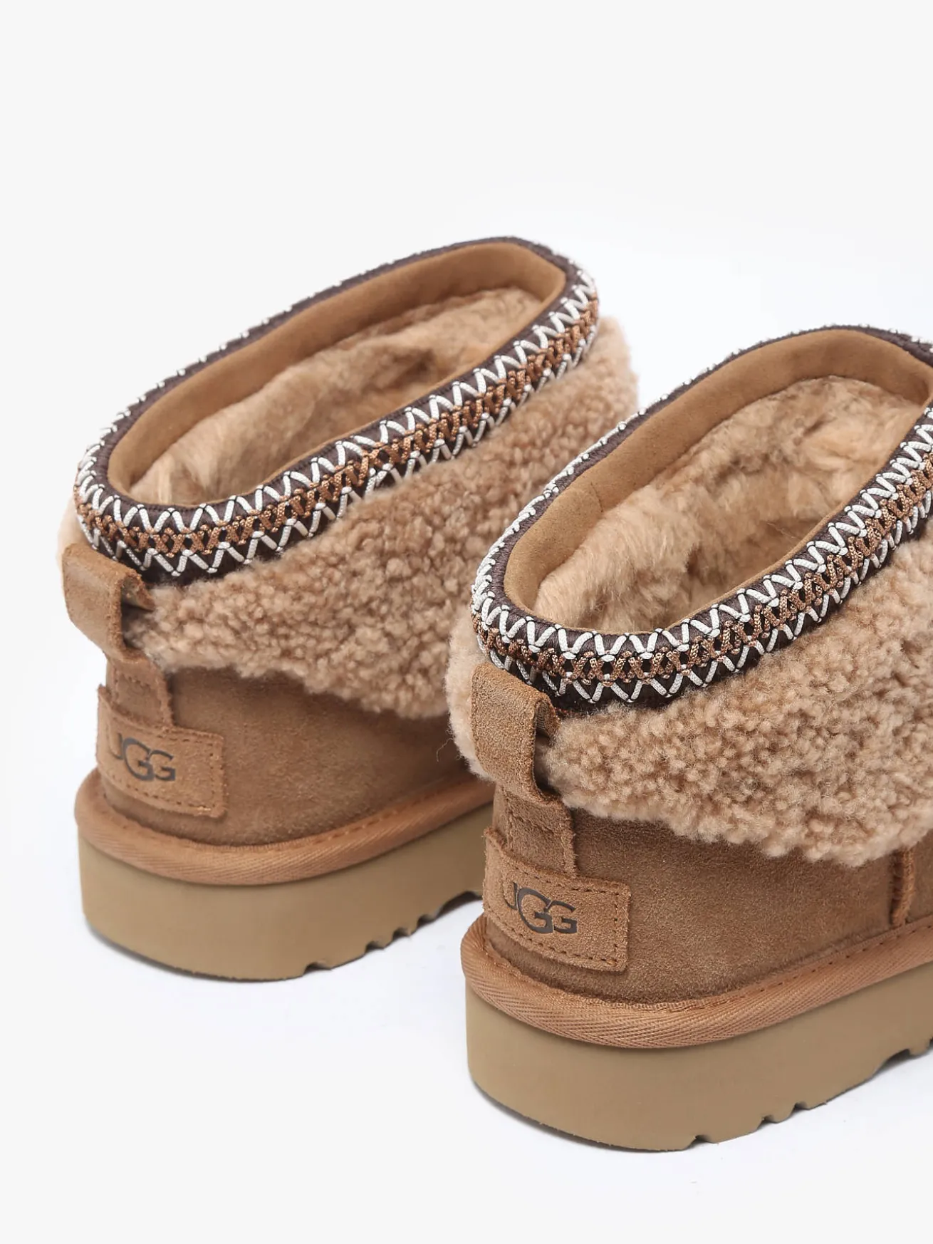 Boots Classic Ultra Mini Maxi Curly en cuir UGG