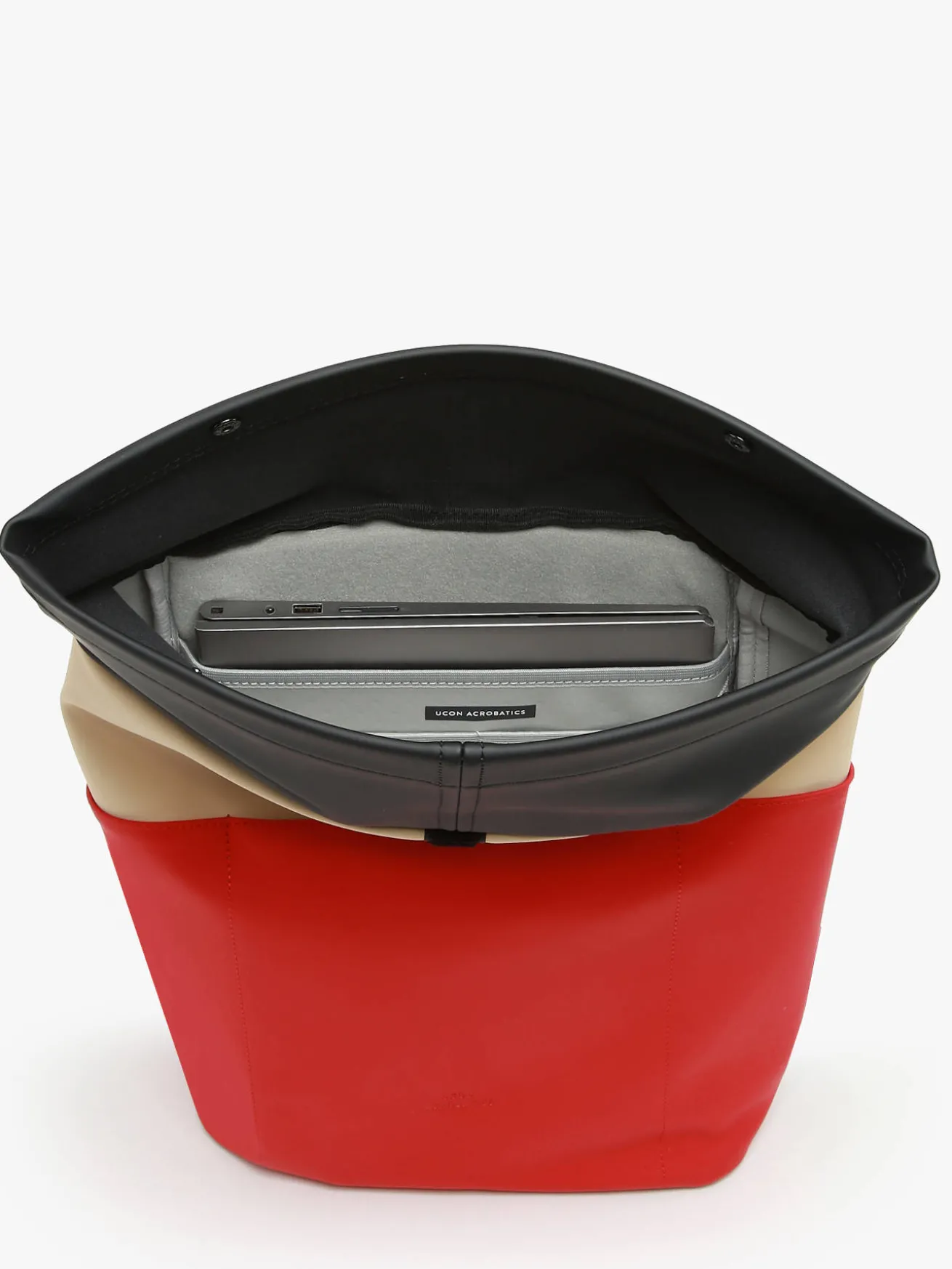 SAC A DOS HAJOMINI + PC15'' UCON ACROBATICS