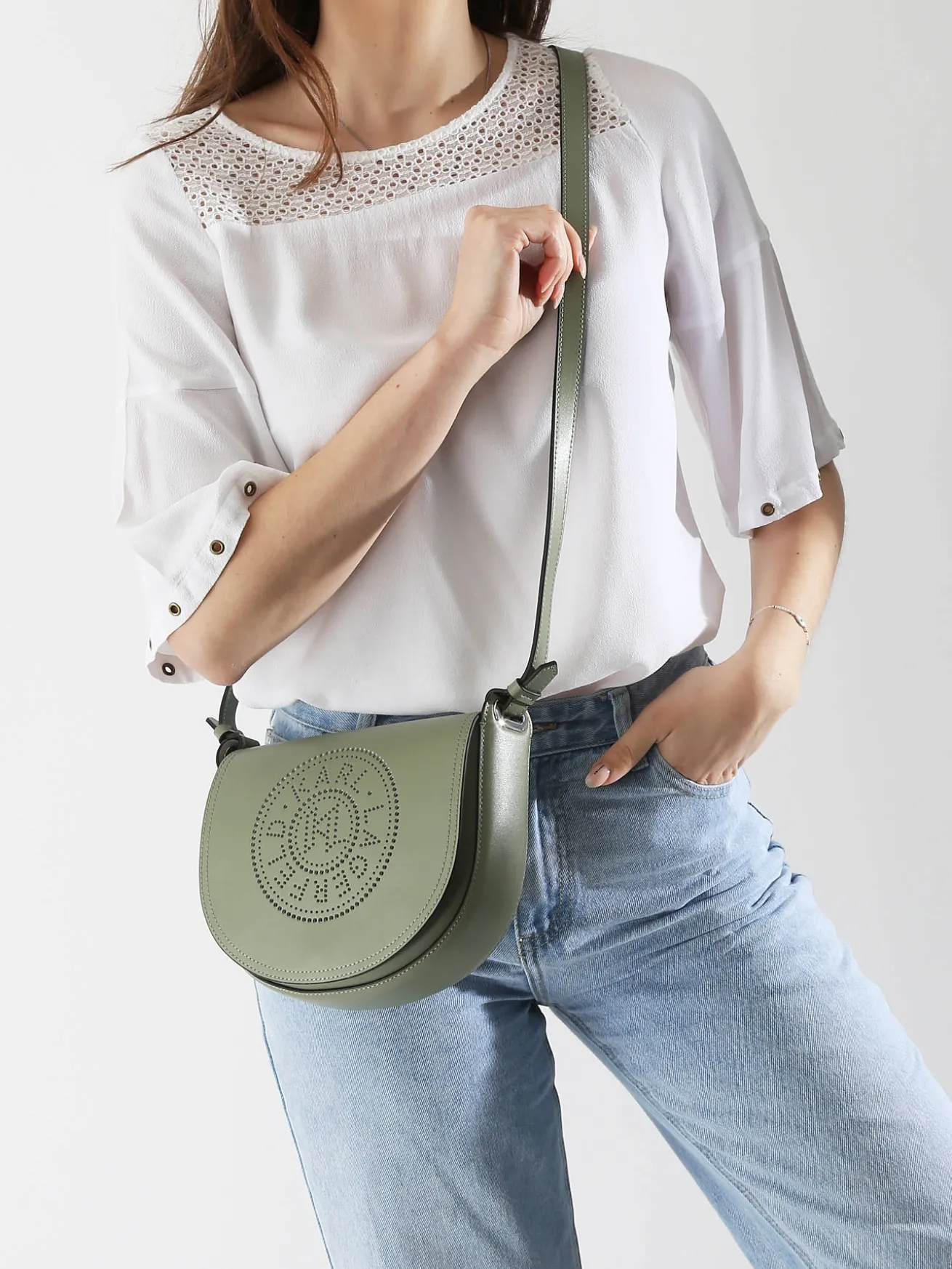 Sac bandoulière K circle cuir KARL LAGERFELD
