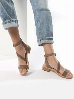 Sandales en cuir LES TROPEZIENNES