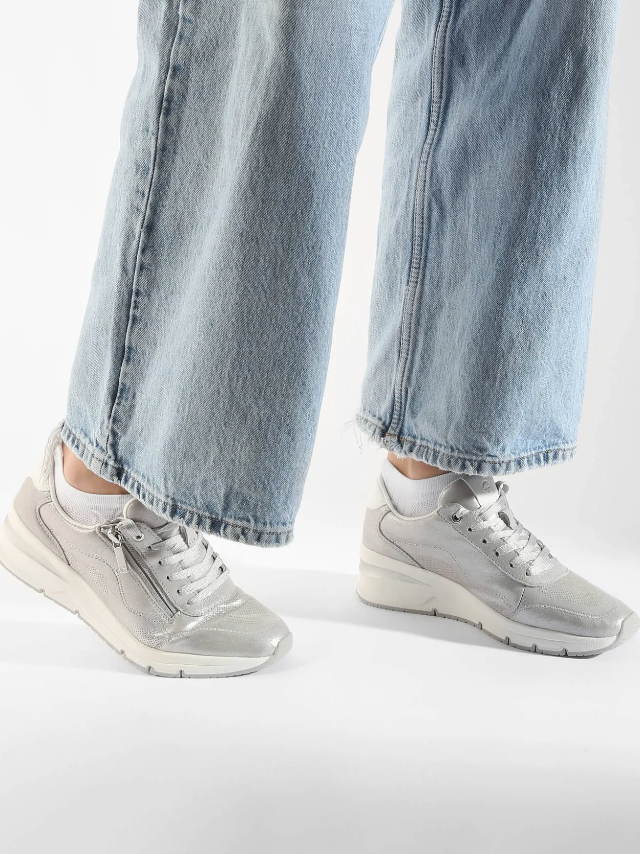 Sneakers en cuir TAMARIS