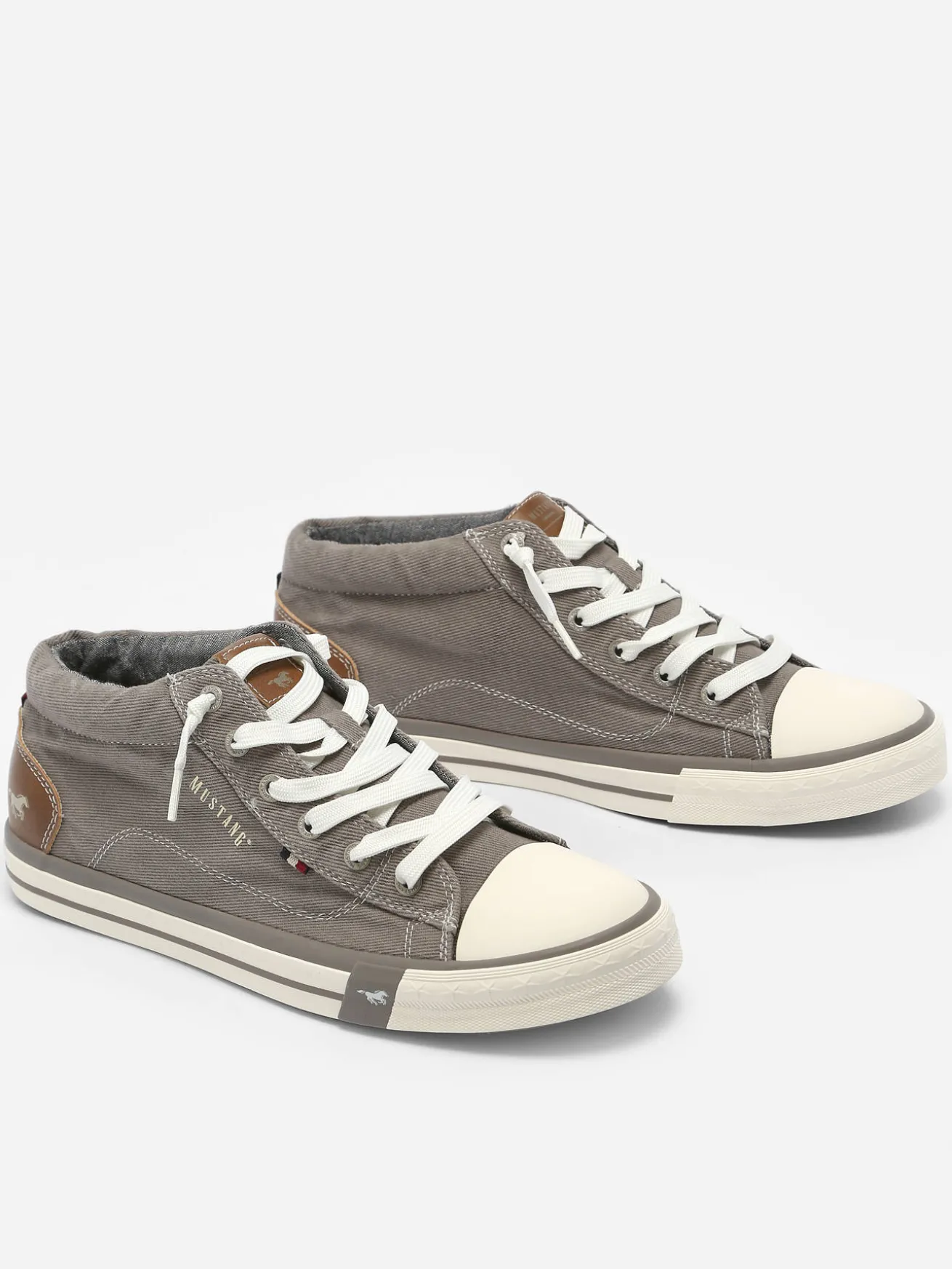 Sneakers MUSTANG