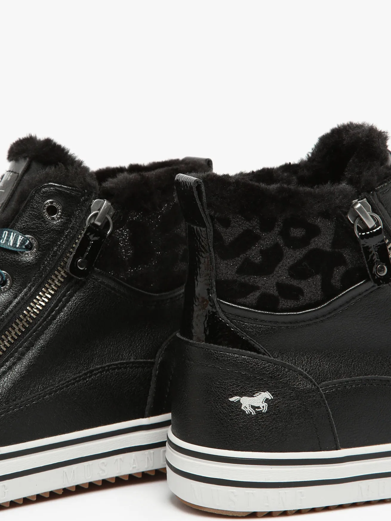 Sneakers MUSTANG