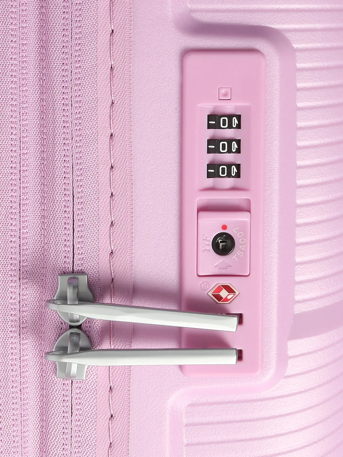 Valise rigide Starvibe AMERICAN TOURISTER